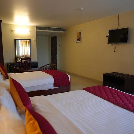 Mg Zion Hotel Tirupati Luaran gambar