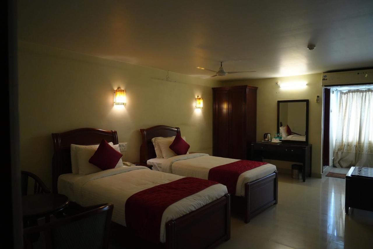 Mg Zion Hotel Tirupati Luaran gambar