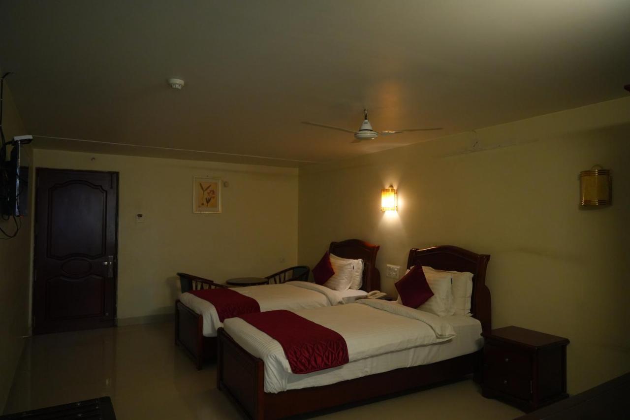 Mg Zion Hotel Tirupati Luaran gambar